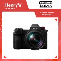 Panasonic Lumix DC-S1R with 24-105mm F4.0